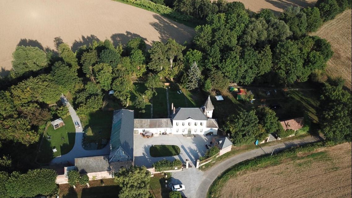 Crécy-sur-Serre Au Domaine Du Predieu מראה חיצוני תמונה